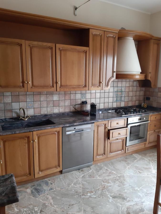 Elena Appartamento Пескиера дел Гарда Екстериор снимка